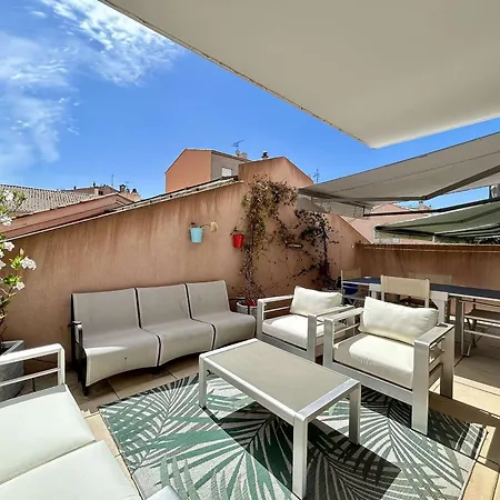 T2 En Centre-ville, Terrasse, Clim Et Parking, Proche Et Commodites - Fr-1-226-550 Апартаменты