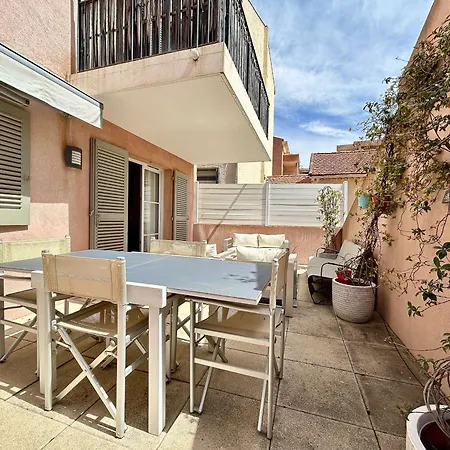T2 En Centre-ville, Terrasse, Clim Et Parking, Proche Et Commodites - Fr-1-226-550 Apartment Sainte-Maxime