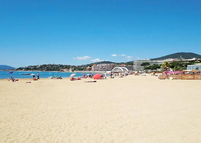 T2 En Centre-ville, Terrasse, Clim Et Parking, Proche Et Commodites - Fr-1-226-550