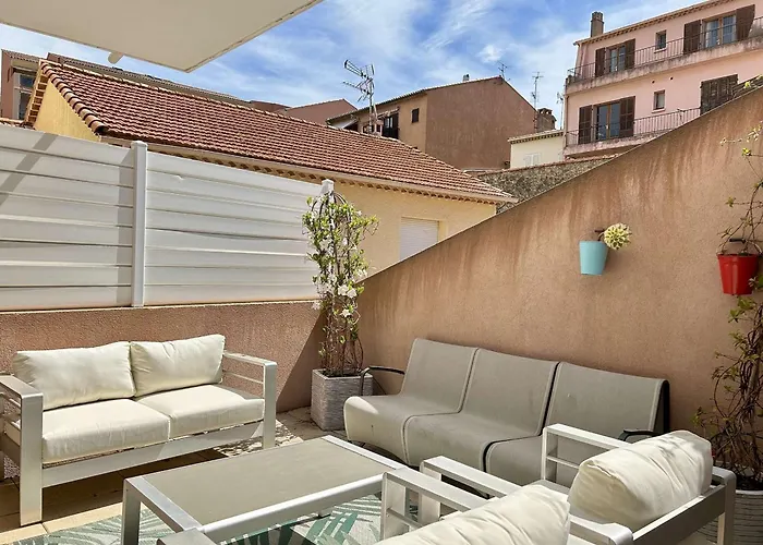 Lägenhet T2 En Centre-ville, Terrasse, Clim Et Parking, Proche Et Commodites - Fr-1-226-550 Sainte-Maxime